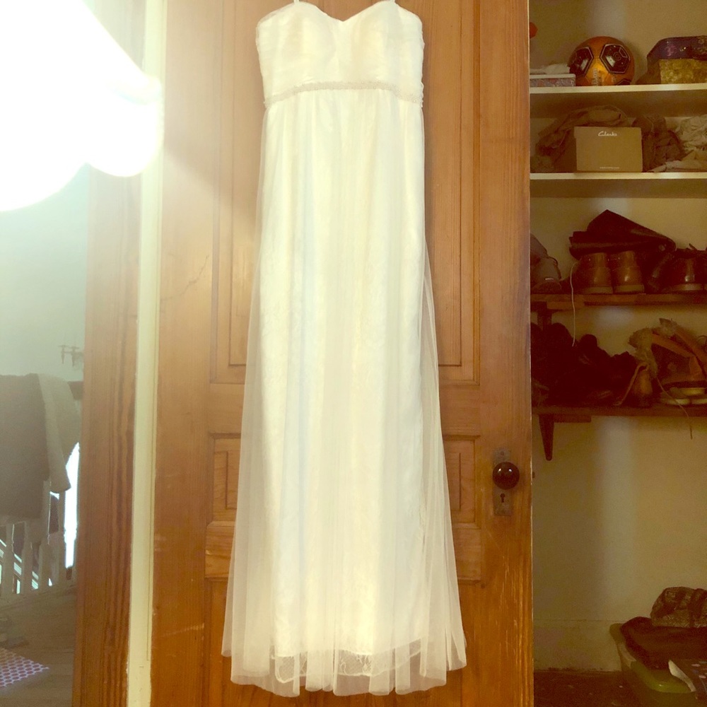 Wedding dress